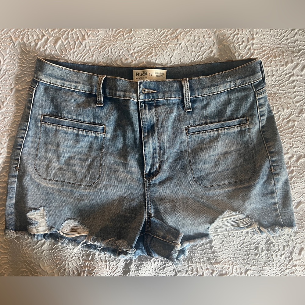 Mudd FLX stretch high rise shortie, juniors size 17
